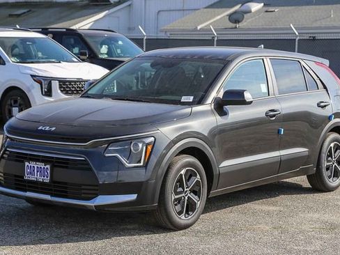 New 2026 Kia Niro LX FWD image 4