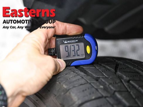 Used 2020 Toyota Tacoma SR5 AWD/4WD image 26