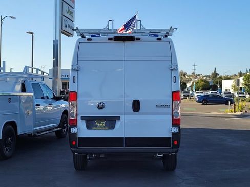 Used 2025 RAM ProMaster 2500 w/ Convenience Group FWD image 5
