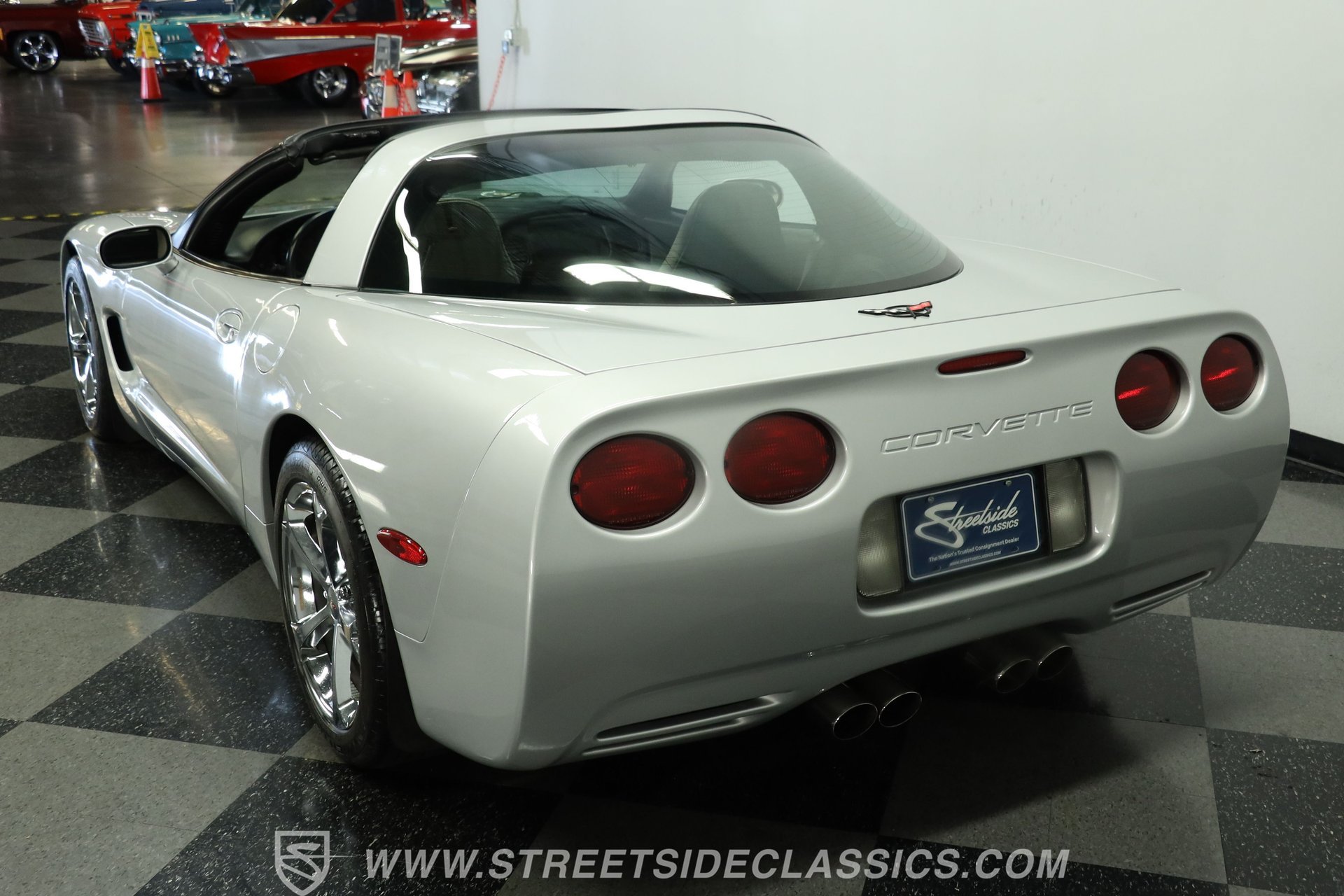 Used 1998 Chevrolet Corvette Coupe w/ Roof Pkg RWD image 7