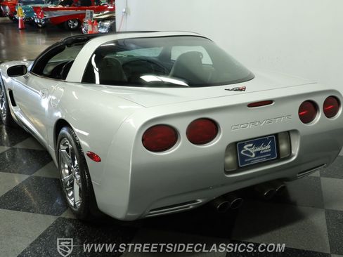 Used 1998 Chevrolet Corvette Coupe w/ Roof Pkg image 7