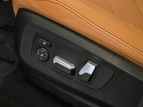 Certified 2024 BMW X5 xDrive40i w/ Parking Assistance Package AWD/4WD image 23