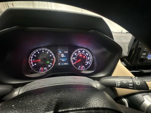 Used 2019 Toyota RAV4 LE w/ Carpet Mat Package FWD image 14