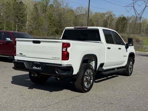 Used 2022 Chevrolet Silverado 2500 Custom w/ Custom Value Package RWD image 21