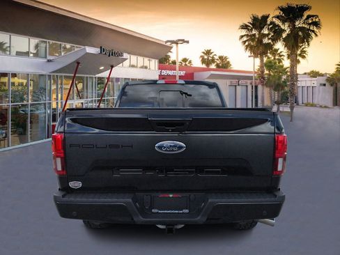 Used 2018 Ford F150 Lariat w/ Equipment Group 502A Luxury AWD/4WD image 4