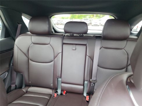 Used 2022 Genesis GV70 2.5T w/ Advanced Package image 18