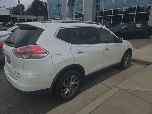 Used 2015 Nissan Rogue SL w/ SL Premium Package AWD/4WD image 3