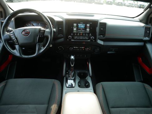 Used 2022 Nissan Frontier PRO-4X AWD/4WD image 10