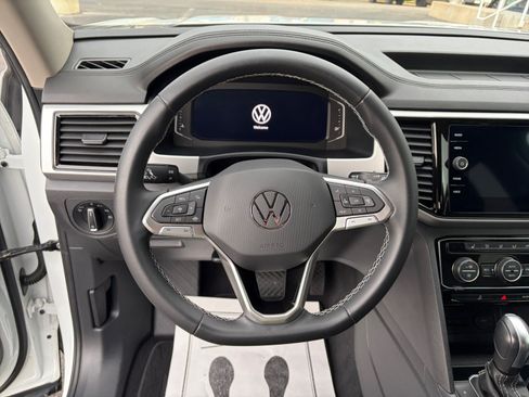 Used 2023 Volkswagen Atlas SE AWD/4WD image 9