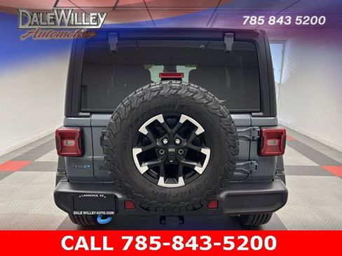 Used 2024 Jeep Wrangler Unlimited Rubicon 4xe image 5