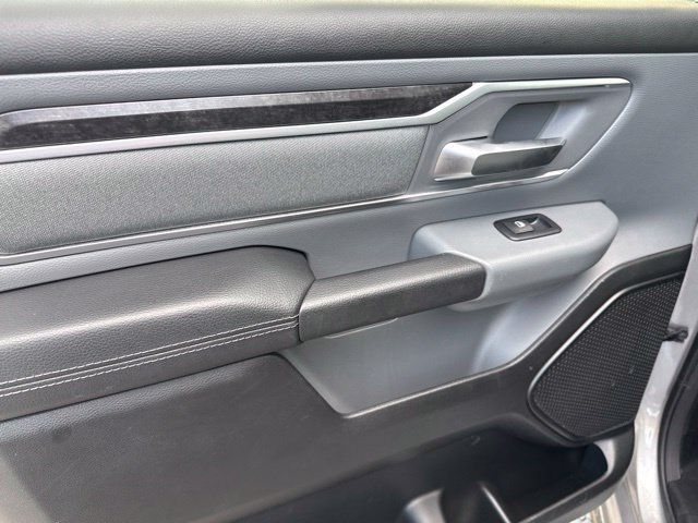 Used 2022 RAM 1500 Big Horn AWD/4WD image 17