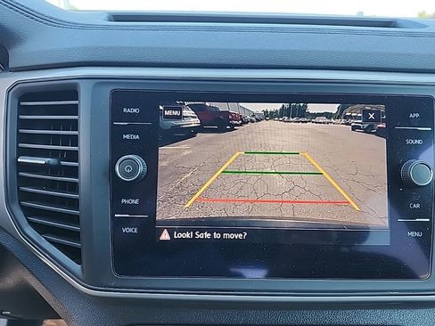 Used 2021 Volkswagen Atlas SE image 27