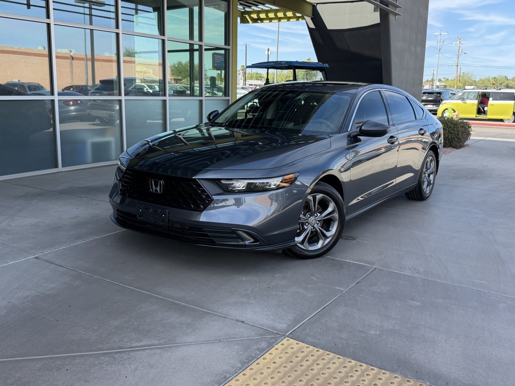 Used 2024 Honda Accord EX image 2