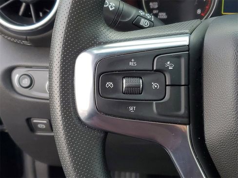 Used 2025 Chevrolet Blazer LT image 15