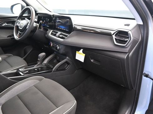 Used 2024 Chevrolet TrailBlazer LS image 15