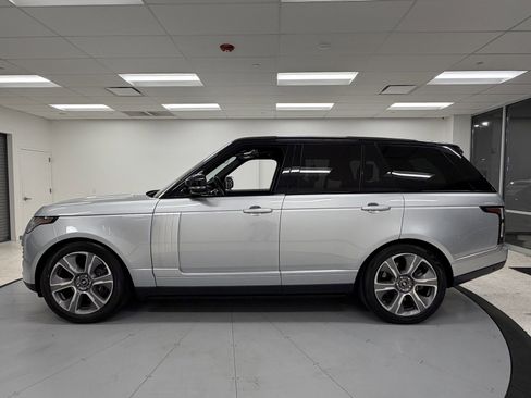 Used 2020 Land Rover Range Rover Autobiography image 4