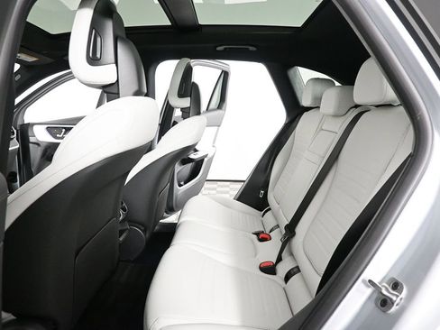 Certified 2025 Mercedes-Benz GLC 300 4MATIC image 18
