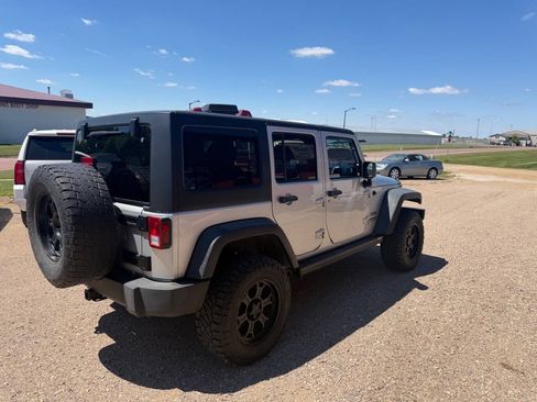 Used 2011 Jeep Wrangler Unlimited Sport AWD/4WD image 6