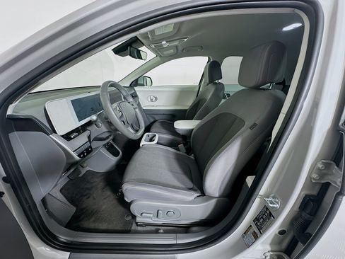 Used 2024 Hyundai Ioniq 5 SEL RWD image 13