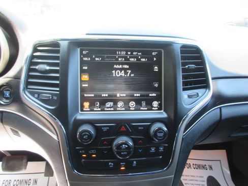 Used 2014 Jeep Grand Cherokee Limited image 12