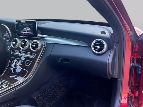 Used 2018 Mercedes-Benz C 300 Sedan image 17