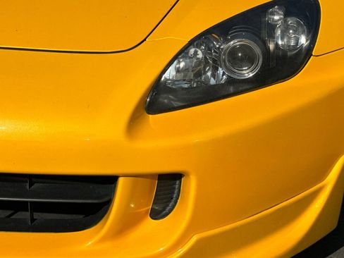 Used 2004 Honda S2000 image 38