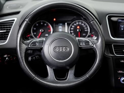 Used 2016 Audi Q5 2.0T Premium Plus w/ Technology Package AWD/4WD image 12
