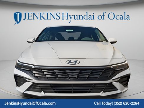 New 2026 Hyundai Elantra SE FWD image 9