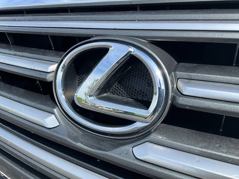 Used 2018 Lexus GX 460 Premium w/ Premium Package AWD/4WD image 36