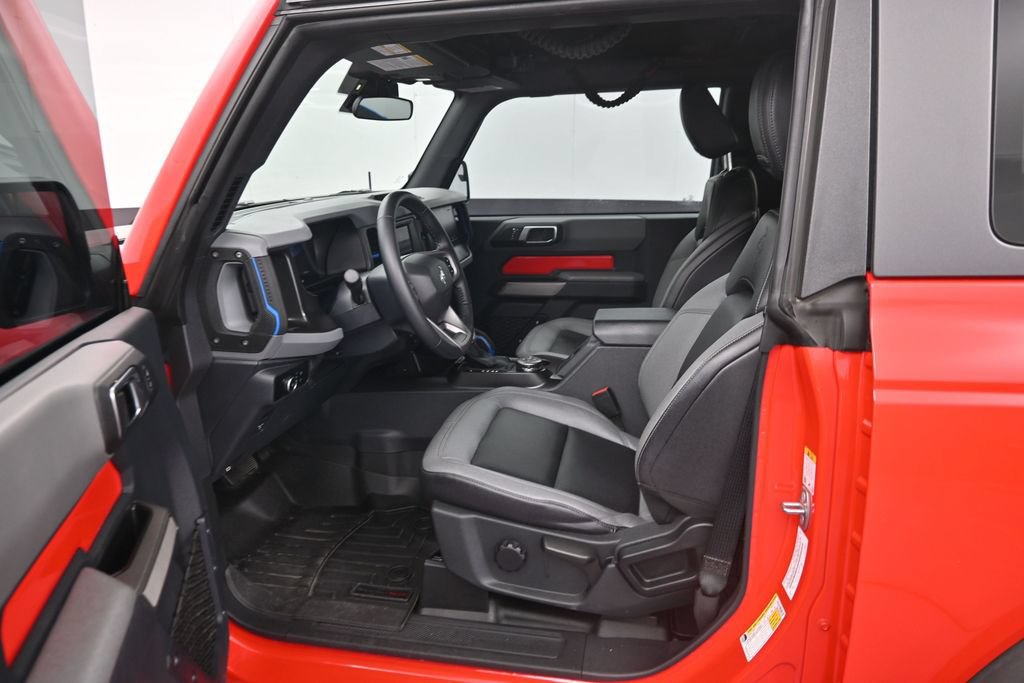Used 2023 Ford Bronco Black Diamond w/ Sasquatch Package AWD/4WD image 9