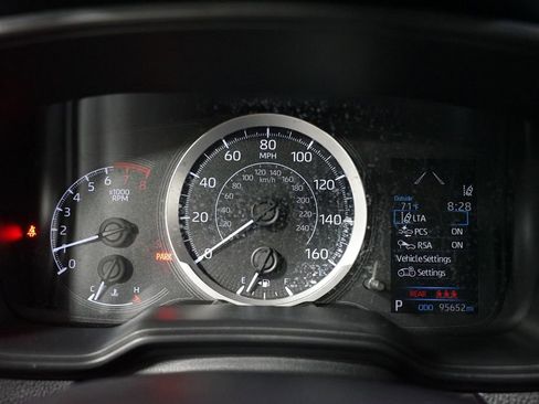 Used 2020 Toyota Corolla LE FWD image 15
