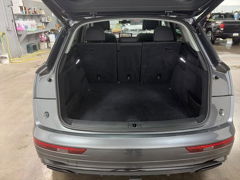 Used 2023 Audi Q5 2.0T Prestige w/ Prestige Package image 30
