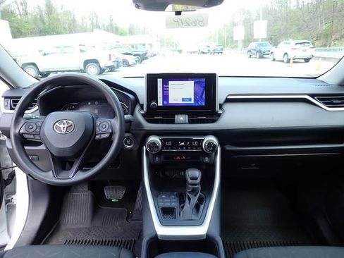 Used 2023 Toyota RAV4 XLE image 12