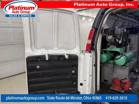 Used 2016 Chevrolet Express 3500 Extended RWD image 30
