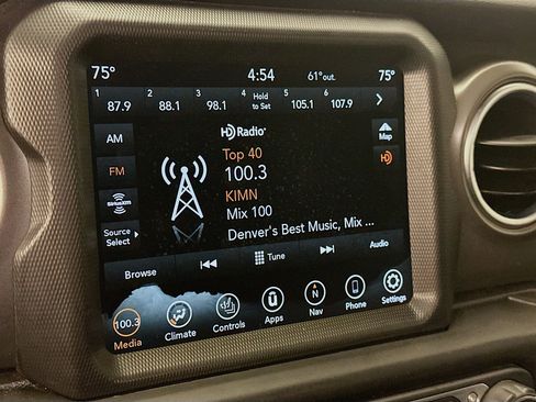 Used 2023 Jeep Wrangler Unlimited Rubicon 4xe w/ Steel Bumper Group image 21