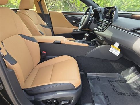 New 2025 Lexus ES 350 w/ Premium Package image 10