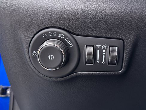 New 2026 Jeep Compass Limited image 24