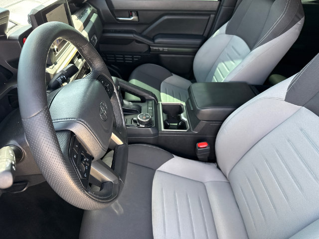 Used 2025 Toyota Tacoma TRD Off-Road AWD/4WD image 19