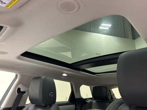 Used 2024 Land Rover Range Rover Evoque Dynamic SE image 26