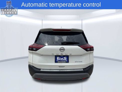 Used 2023 Nissan Rogue SV AWD/4WD image 4