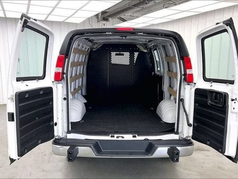 Certified 2025 Chevrolet Express 2500 w/ Driver Convenience Package RWD image 33