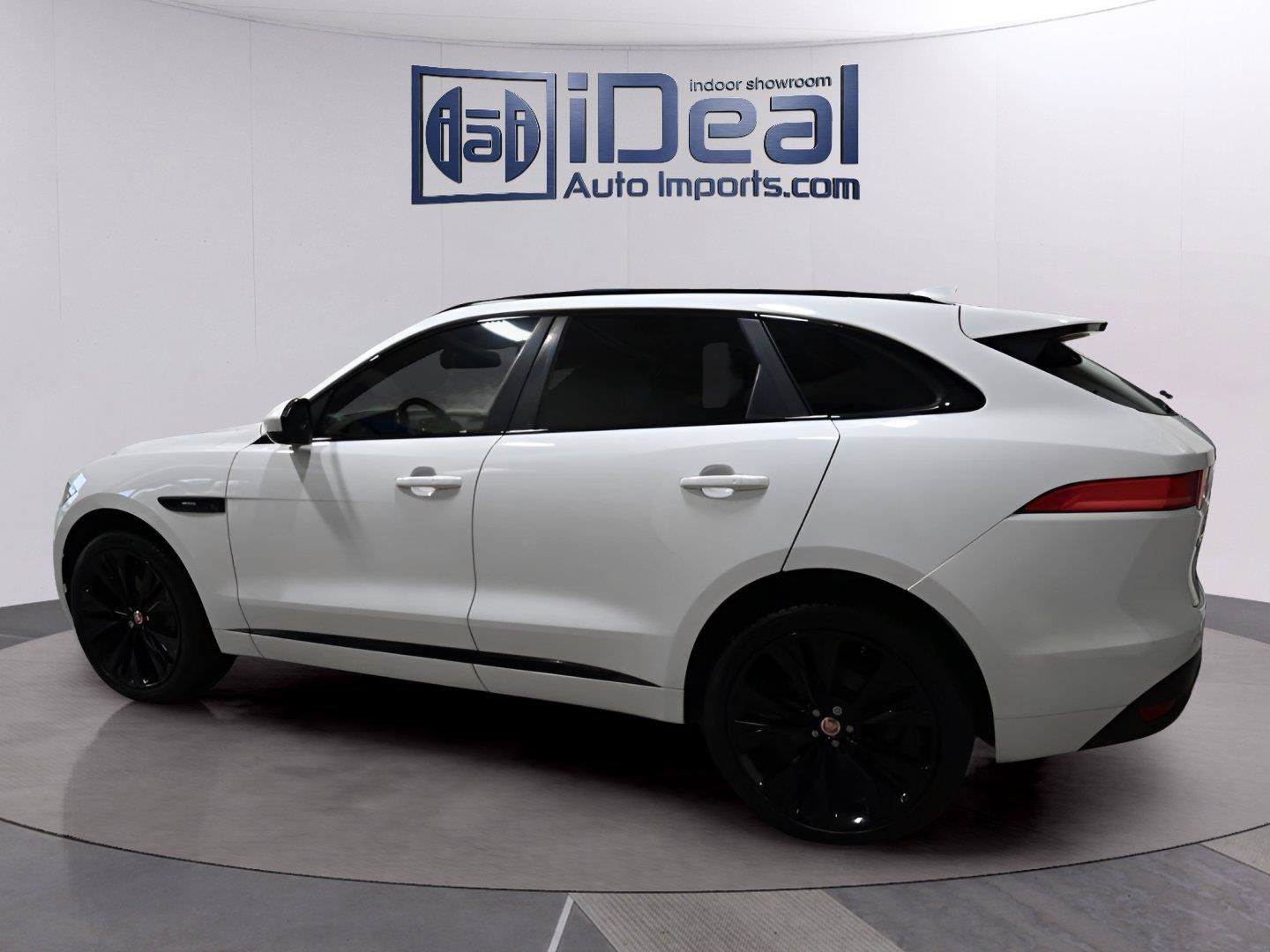 Used 2018 Jaguar F-PACE R-Sport AWD/4WD image 3