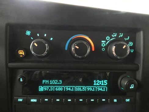 Used 2024 Chevrolet Express 2500 w/ Driver Convenience Package image 14