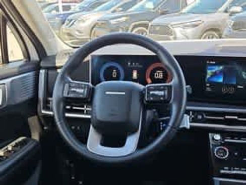 Used 2025 Hyundai Santa Fe SEL AWD/4WD image 27