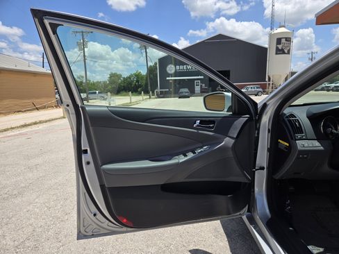 Used 2013 Hyundai Sonata GLS w/ Popular Equipment Pkg FWD image 4