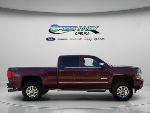 Used 2015 Chevrolet Silverado 2500 High Country w/ Duramax Plus Package AWD/4WD image 8