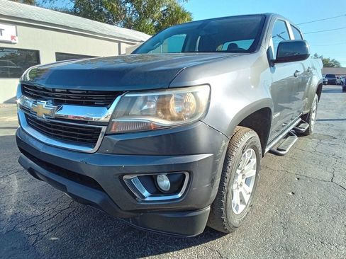Used 2015 Chevrolet Colorado LT w/ LT Convenience Package image 2