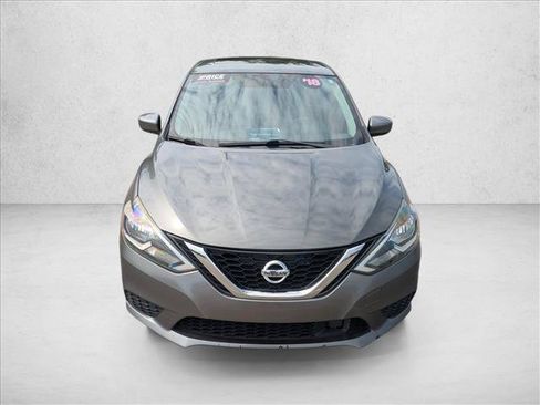 Used 2018 Nissan Sentra SV w/ Premium Package (P01) FWD image 2