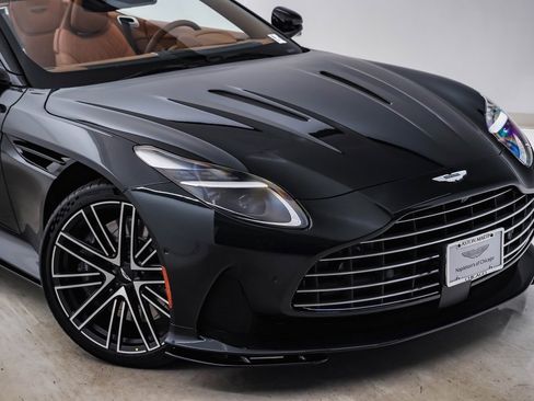 New 2026 Aston Martin DB12 Volante image 4