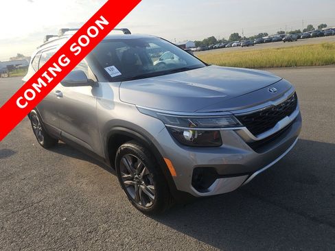 Used 2021 Kia Seltos S FWD image 3